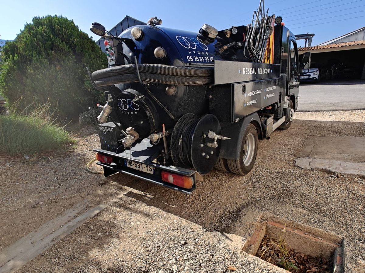 Hydrocurage et débouchage de gaine fibre sur Toulon, Marseille et Nice avec ogrs