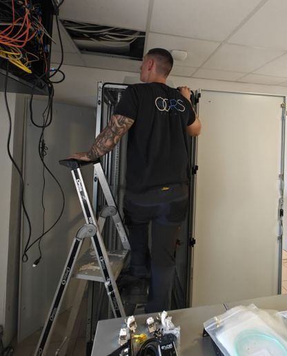 Installation de réseaux informatique pour particulié et entreprise avec OGRS fibre et réseaux à Toulon, Marseille, Nice Installation de réseaux informatique pour particulié et entreprise avec OGRS fibre et réseaux à Toulon, Marseille, Nice